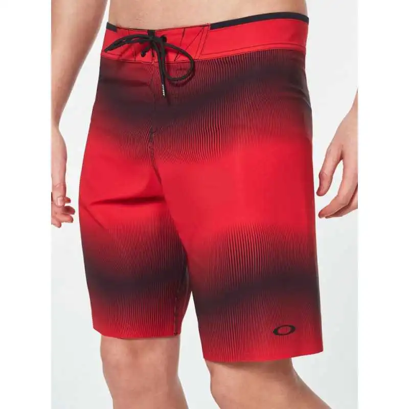 Boardshort Oakley Dynamic Seamless 19 Rouge Noir – Image 2